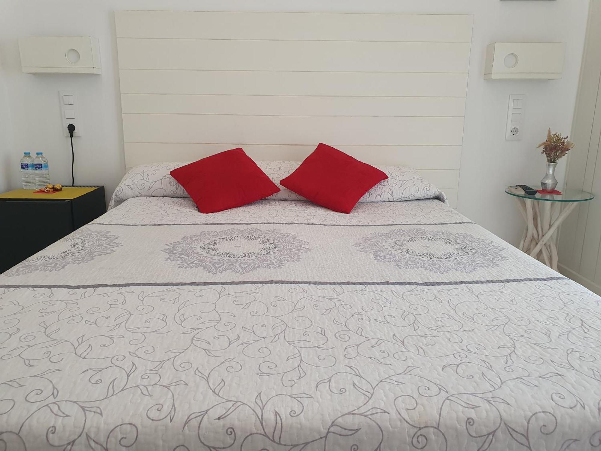 Hostal Mi Campana Denia Luaran gambar