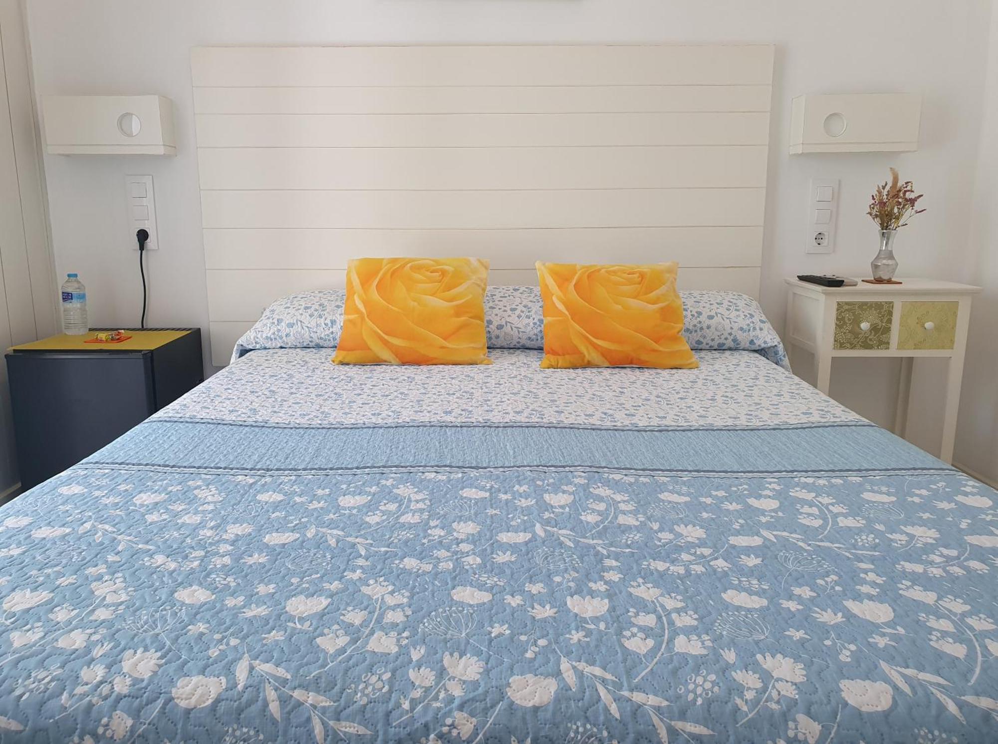 Hostal Mi Campana Denia Luaran gambar
