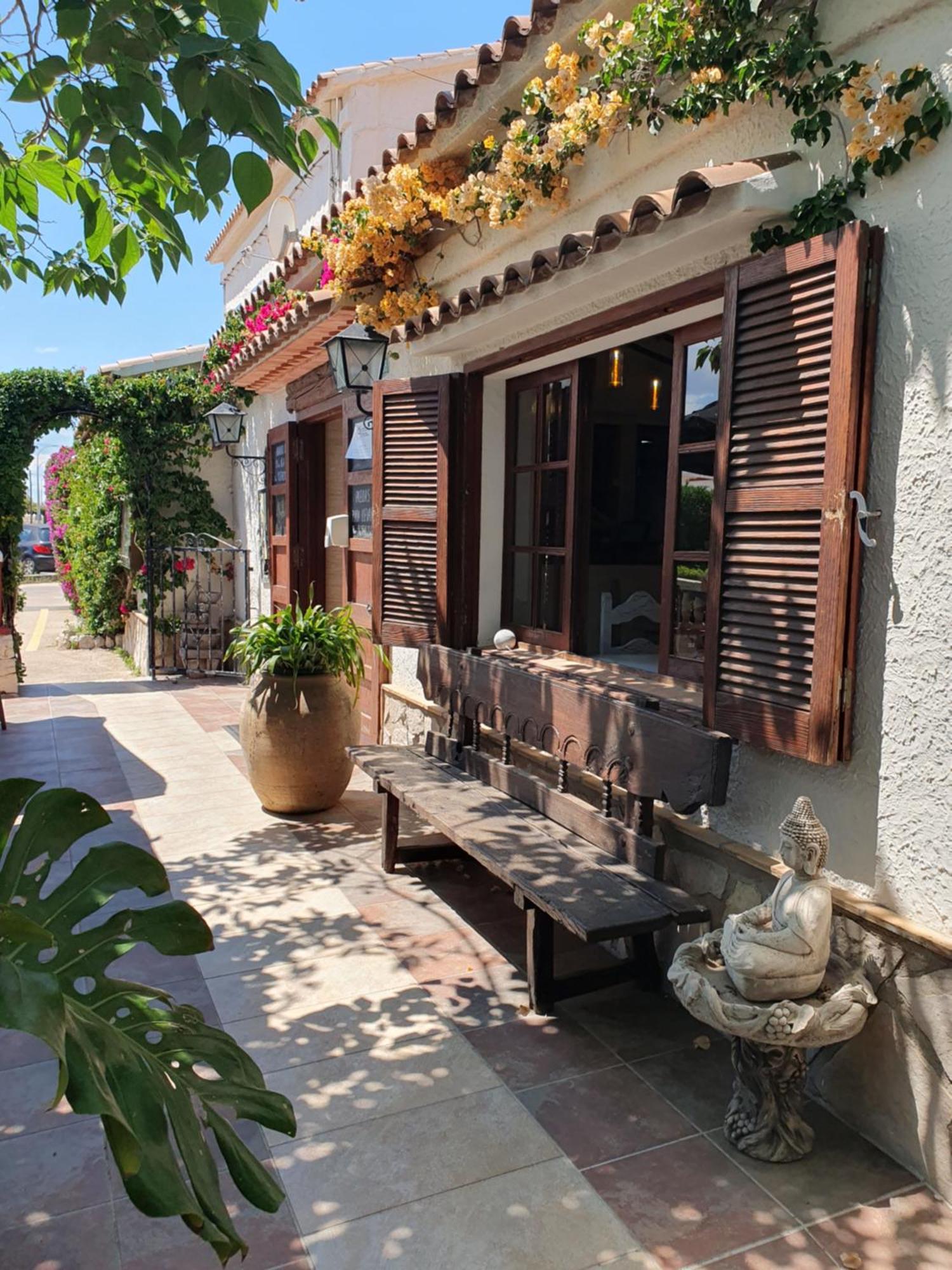 Hostal Mi Campana Denia Luaran gambar
