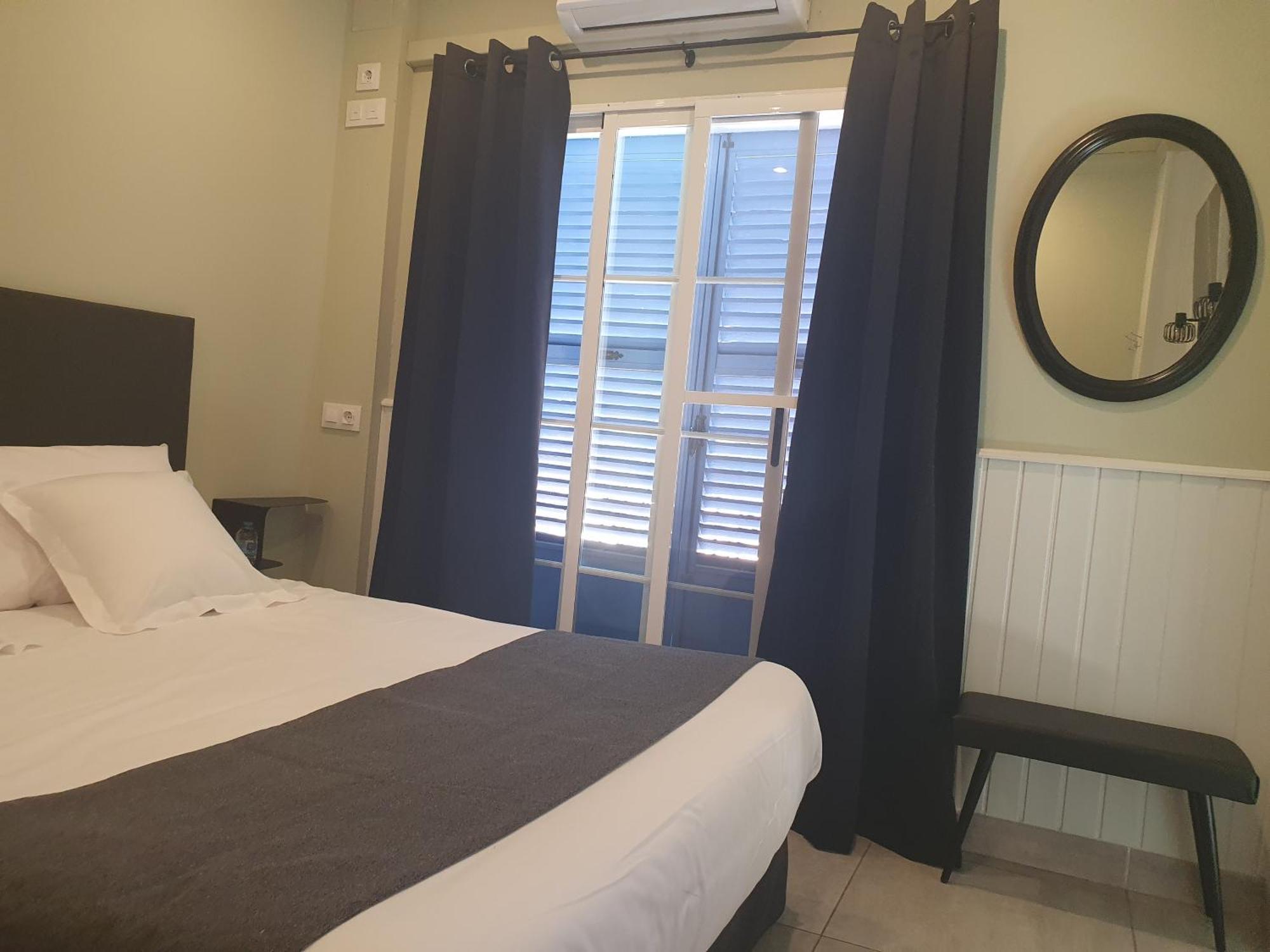 Hostal Mi Campana Denia Luaran gambar