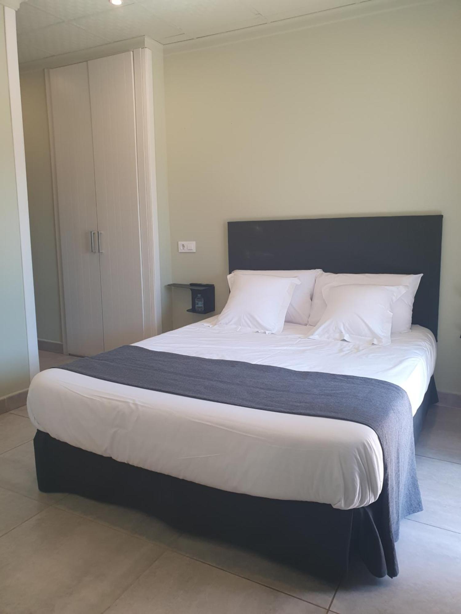 Hostal Mi Campana Denia Luaran gambar